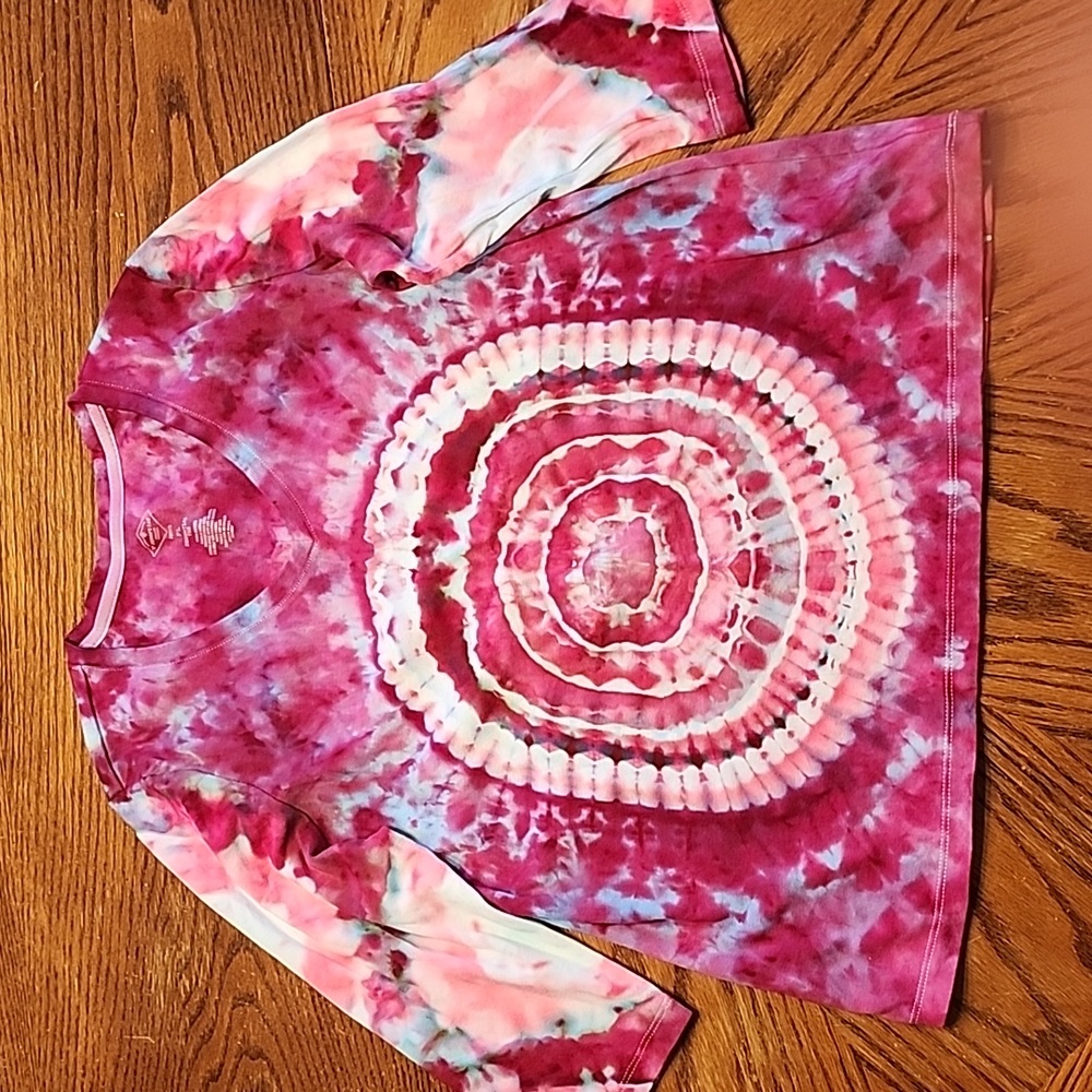 NEW women's tie dyed T-shirt, 3/4 sleeve, size Petite L.